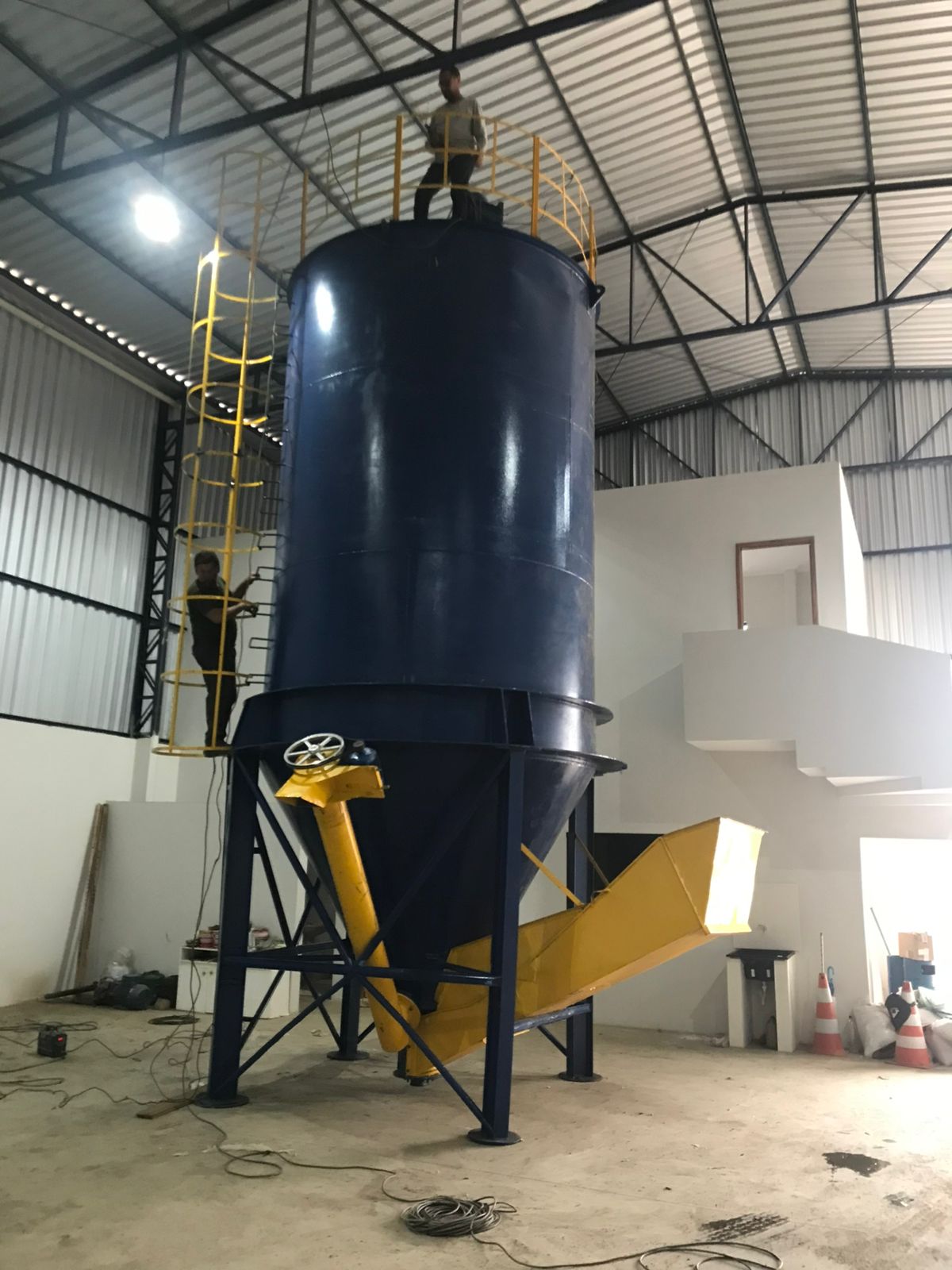 Silo Vertical Misturador 20.000 Litros