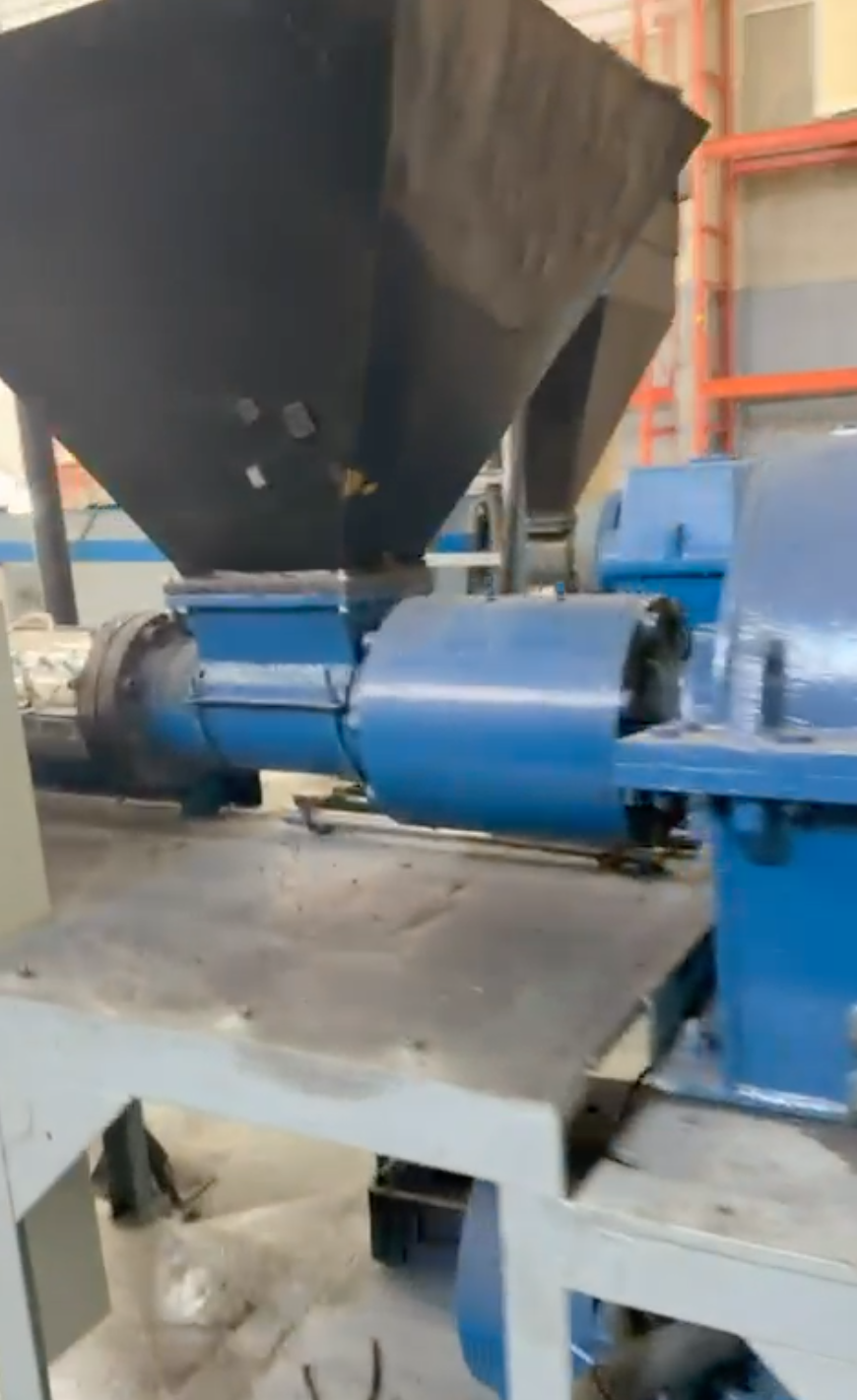 Extrusora de 90mm Com Troca Tela Hidráulica